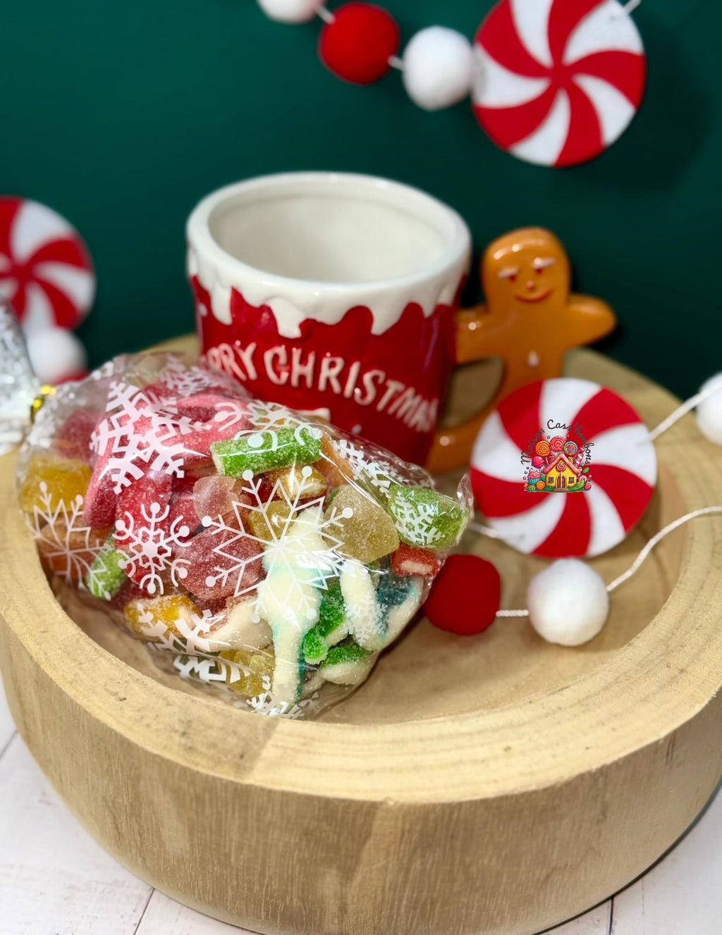 Tasse de Noël "Merry Christmas" rouge garnie de 300g de bonbons